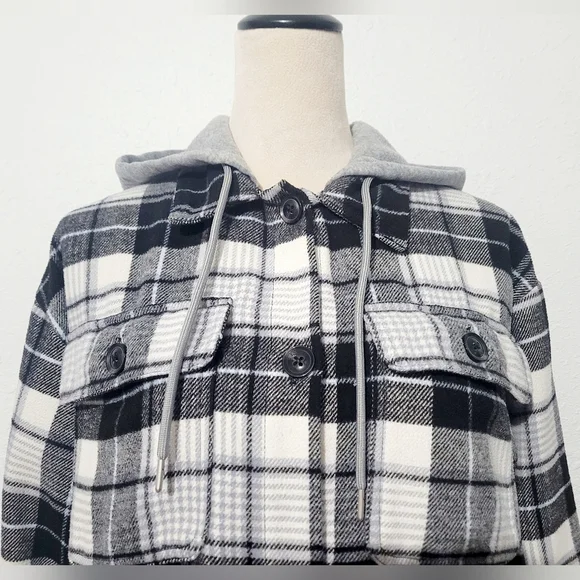 Women’s Plaid Hooded Shacket Jacket Button Up Gray Black Size Medium - Picture 4 of 11